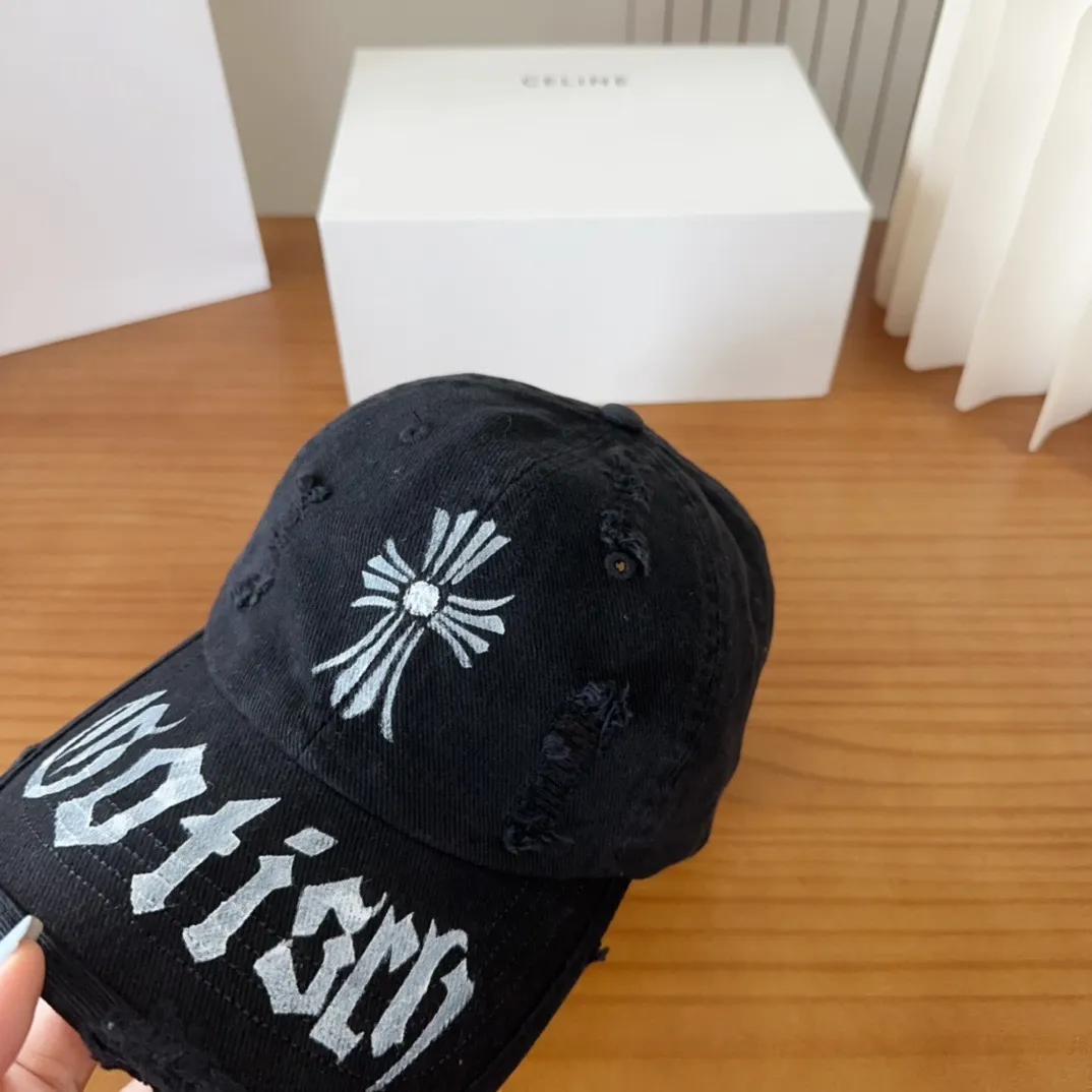 💰60 Chrome Hearts 💓Early spring Korean style fashion retro distressed hole hat wear design versatile baseball cap peaked cap